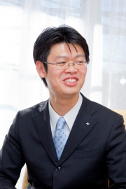 井上 正義氏